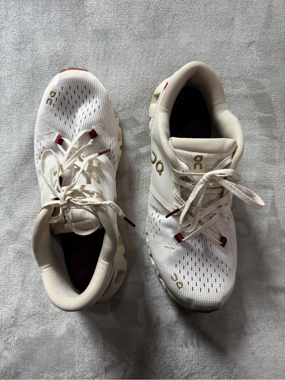Women’s on clouds